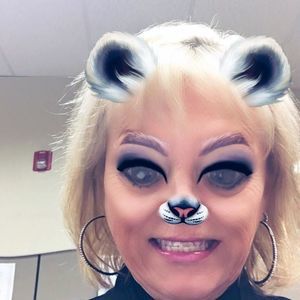 Meet your Posher, Cindy